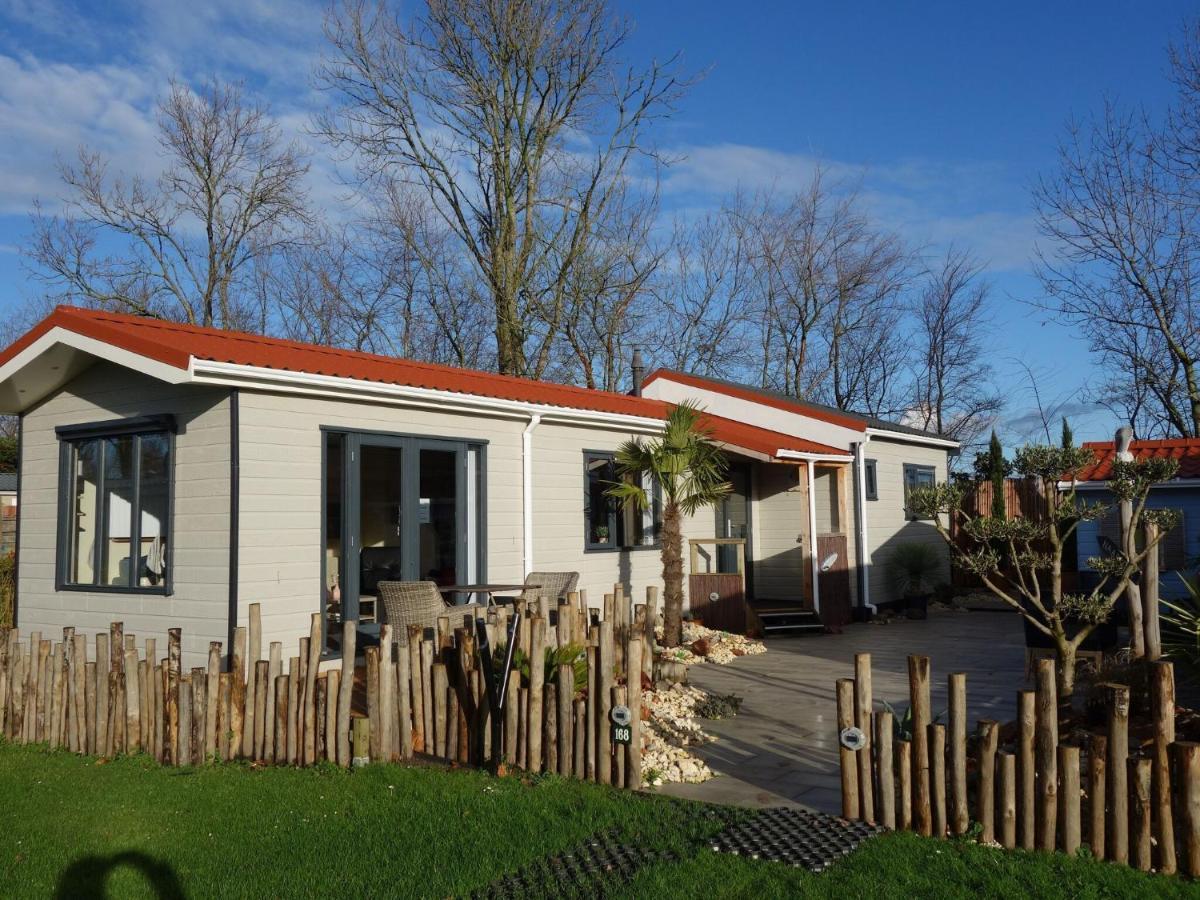 Chalet Sea Rocks With View And Garden Goedereede Exterior photo