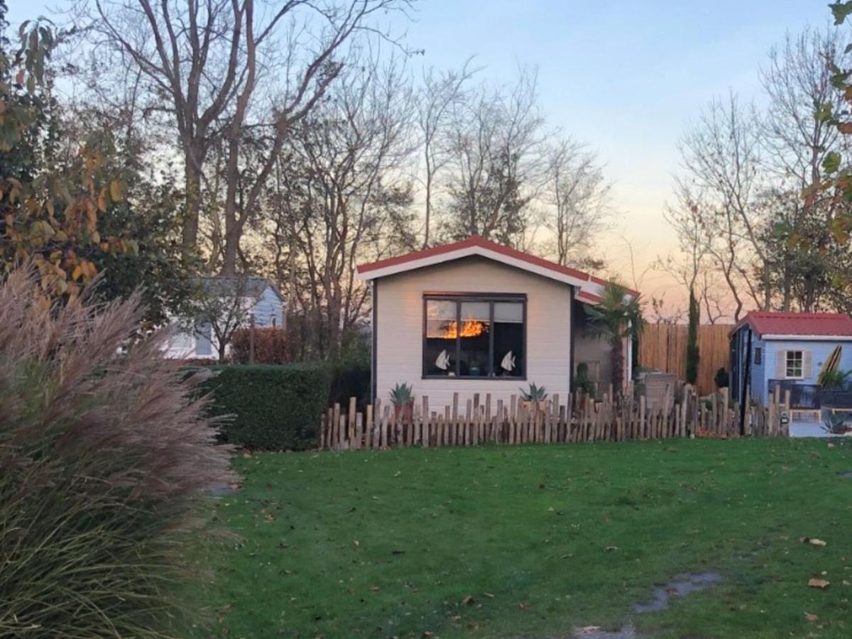 Chalet Sea Rocks With View And Garden Goedereede Exterior photo